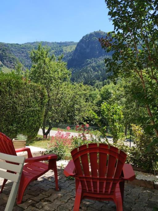 Appartement Rez De Jardin Montee De L'Alpe D'Huez La Garde  Exterior photo