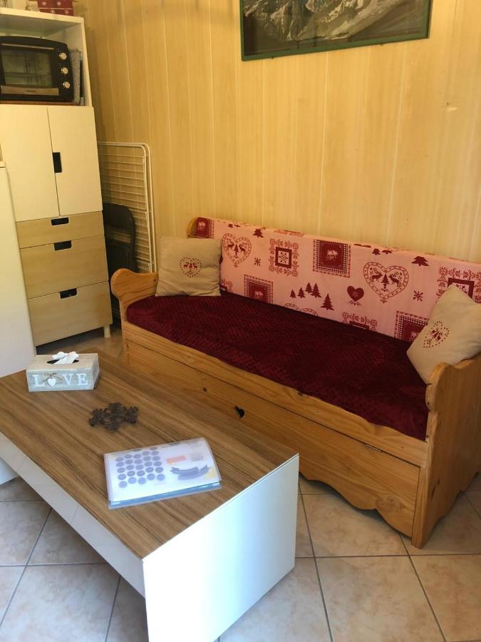 Appartement Rez De Jardin Montee De L'Alpe D'Huez La Garde  Exterior photo