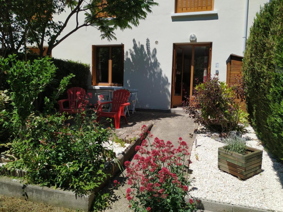 Appartement Rez De Jardin Montee De L'Alpe D'Huez La Garde  Exterior photo
